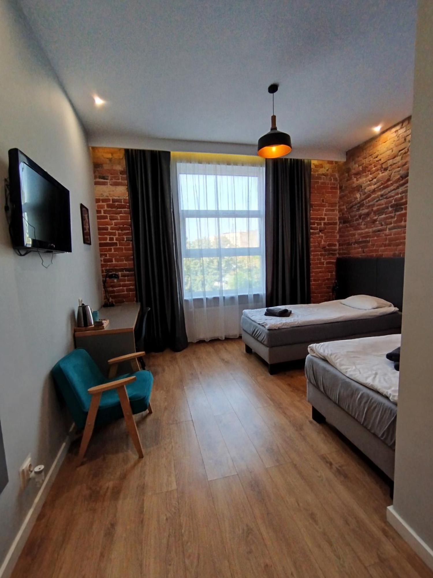 New Adler Bed & Breakfast Lodž Exteriér fotografie